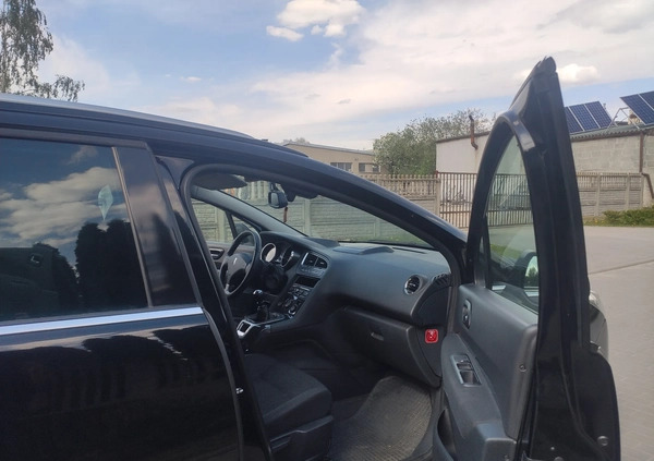 Peugeot 5008 cena 28900 przebieg: 234000, rok produkcji 2012 z Poznań małe 379